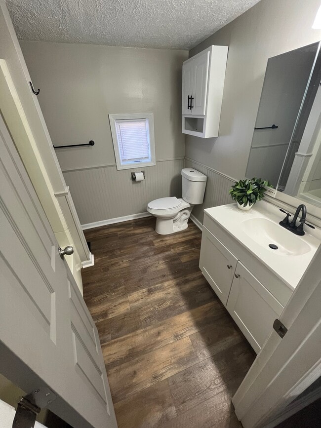 Photo - 1707 Cherry Way