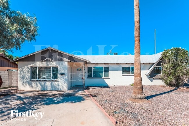 Building Photo - 13642 N 31st Dr