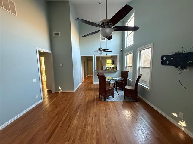 Photo - 4139 Rosser Square