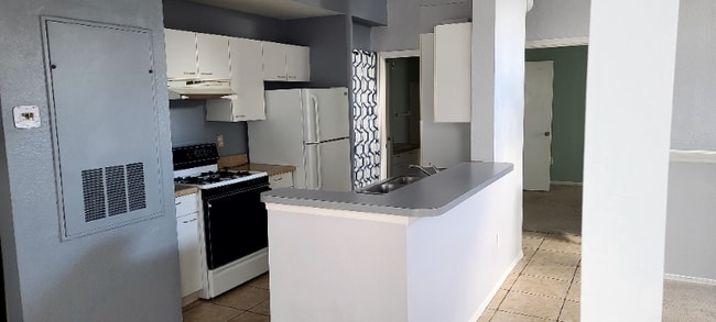 Photo - 1612 Columbia Arms Cir