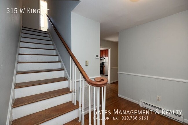 Photo - 315 W King St