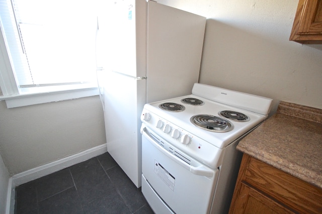 Photo - 3416 Wyandotte - Studio W