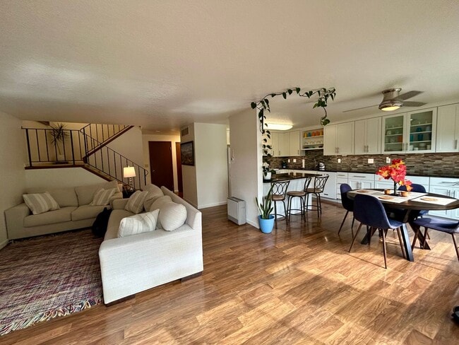 Photo - 3500 Ridgemont Way