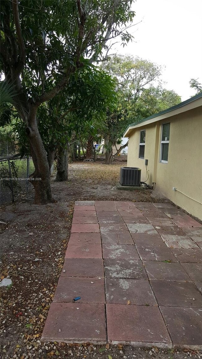 Photo - 805 NW 4th Ave