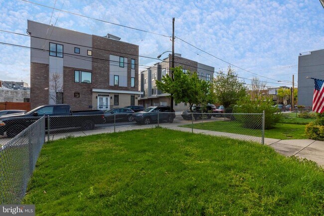 Photo - 1330 N Hancock St