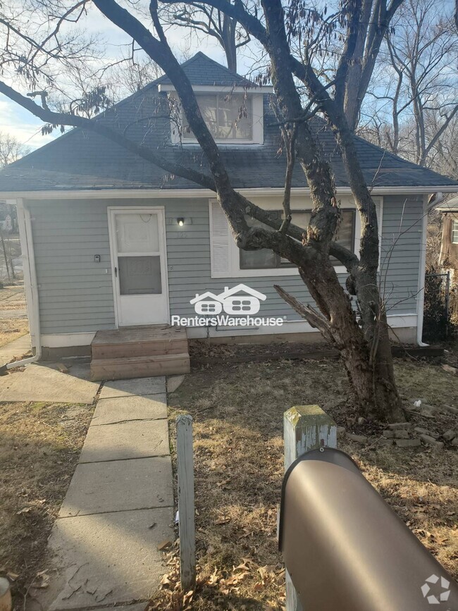 Building Photo - 125 S Harvey Ave Rental