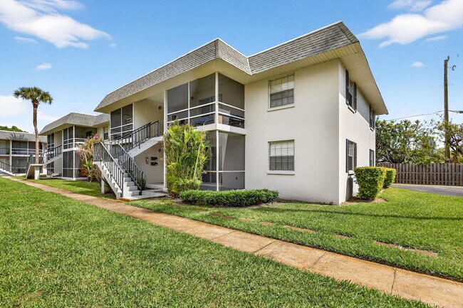 Plantation Apartments