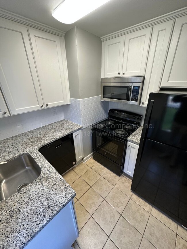 Photo - 2636 Greenbrier Rd Unit D