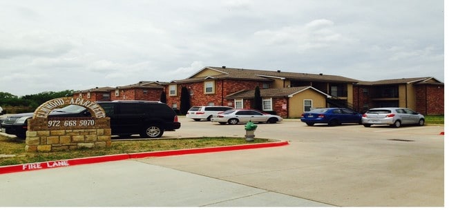 Elmwood Apartments - Elmwood Apartments