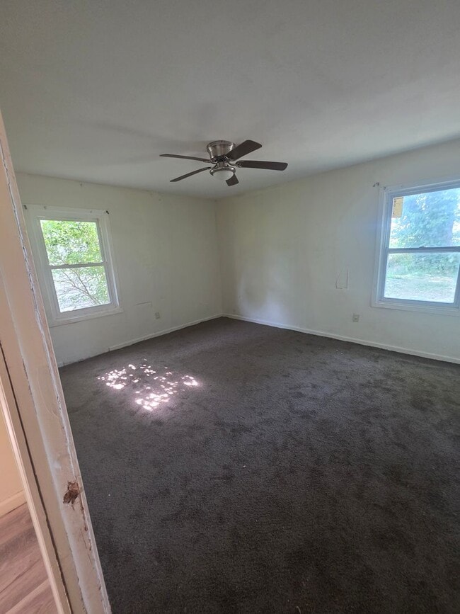 Photo - LIMITED TIME**NO APPLICATION FEE**1/2 OFF ...