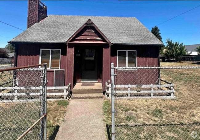Building Photo - 38835 Pleasant St Rental