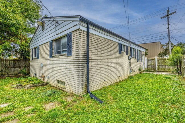 Photo - 11203 Toepfer Rd