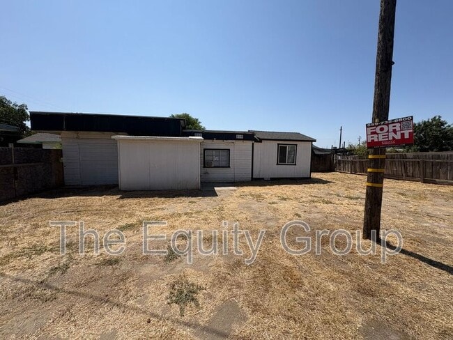 Building Photo - 38745 1/2 Campbell Dr