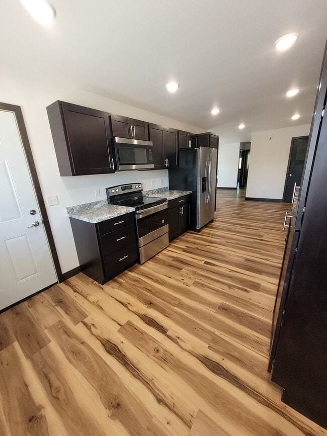 Photo - 5258 Christopher Dr Unit B