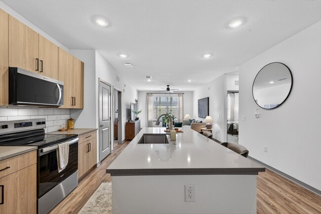 Refinery at Pointe17