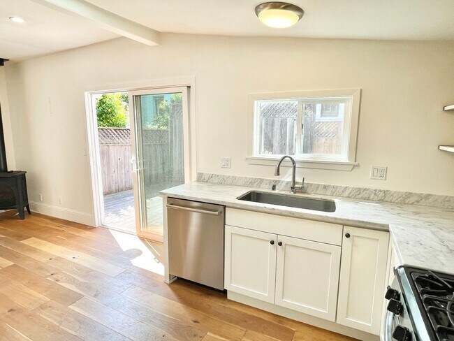 Photo - Remodeled Off Street Cottage 2BR/1BA Priva... Unit 620 A 29th Street