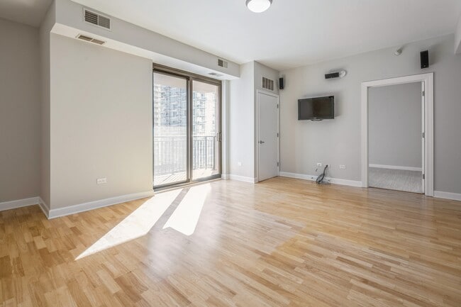Photo - 451 W Huron St Unit 1309