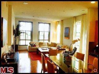 Building Photo - 13020 Pacific Promenade Unit 415 Rental