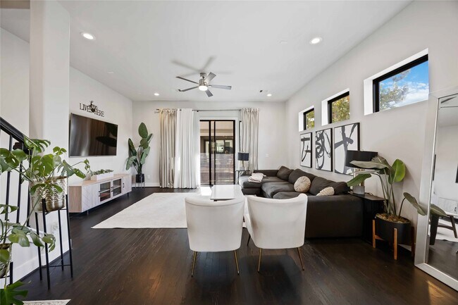 Photo - 4235 Allen St House