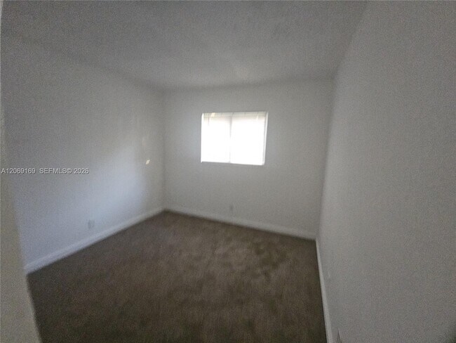 Photo - 253 San Remo Blvd