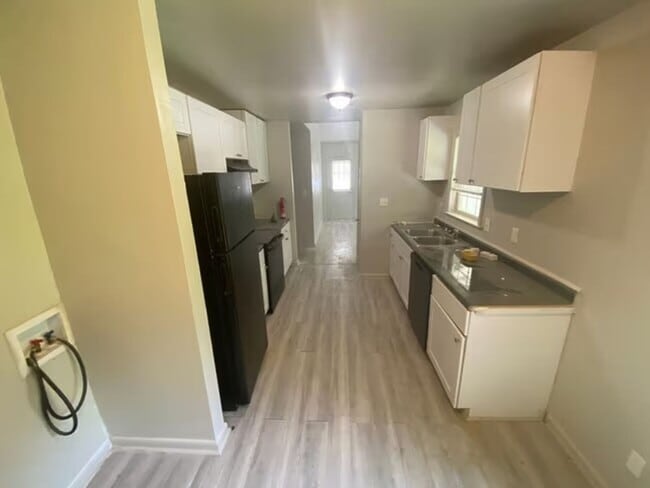 Photo - 3301 Beck St