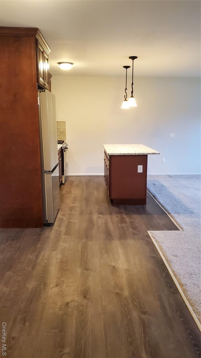 Photo - 460 Old Town Rd