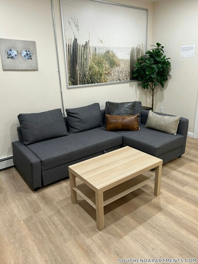 Photo - 871 Harrison Ave Unidad 1