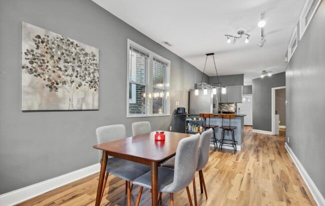 Photo - 2062 N Damen Ave Unit 2