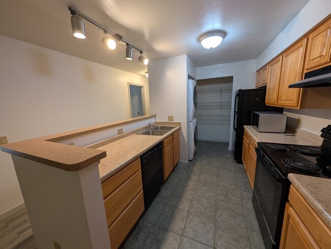 1144 Morraine View Dr Unit 205