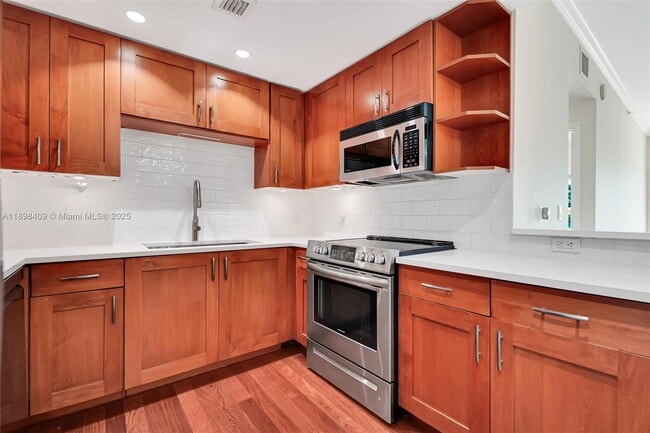 Photo - 20 Calabria Ave Unit 302