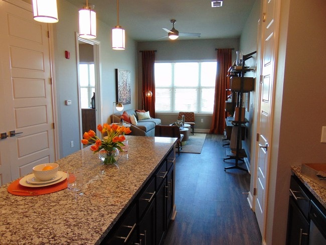 Large Kitchen with Pantry - Promontory