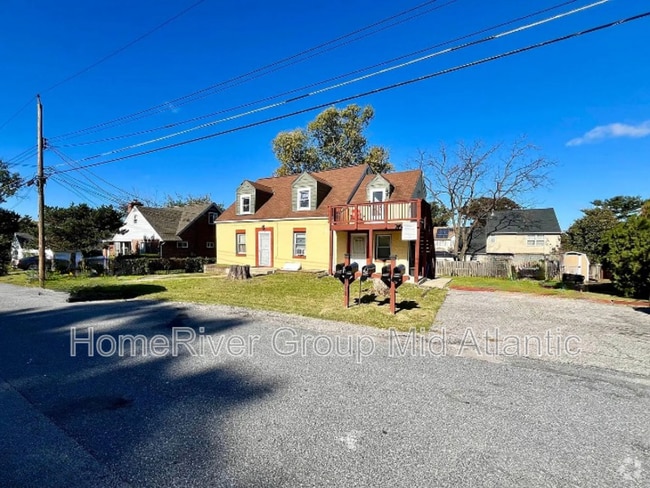 Building Photo - 1208 Daniels Ave Rental