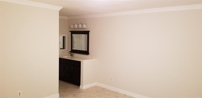 Photo - 6702 Lynngate Dr