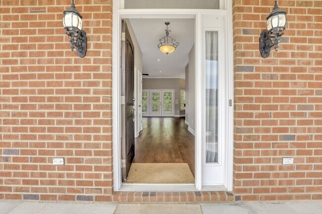 Photo - 1821 Old Carriage Trail