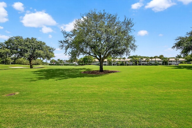 Building Photo - 4553 Barclay Fair Way
