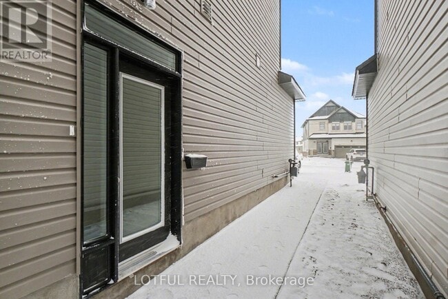 Photo - 540 Tahoe Hts