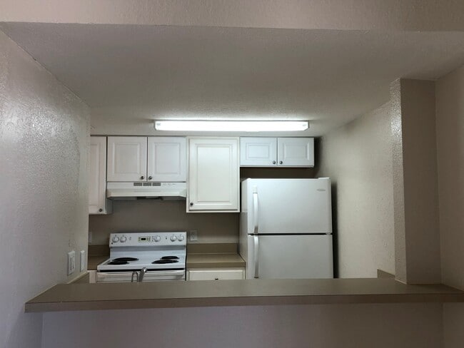 Photo - The Waterford Apartments