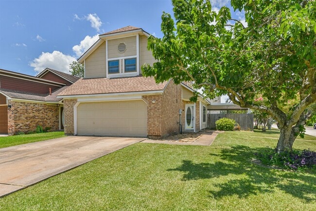 Building Photo - 5821 Guadalupe Dr Rental