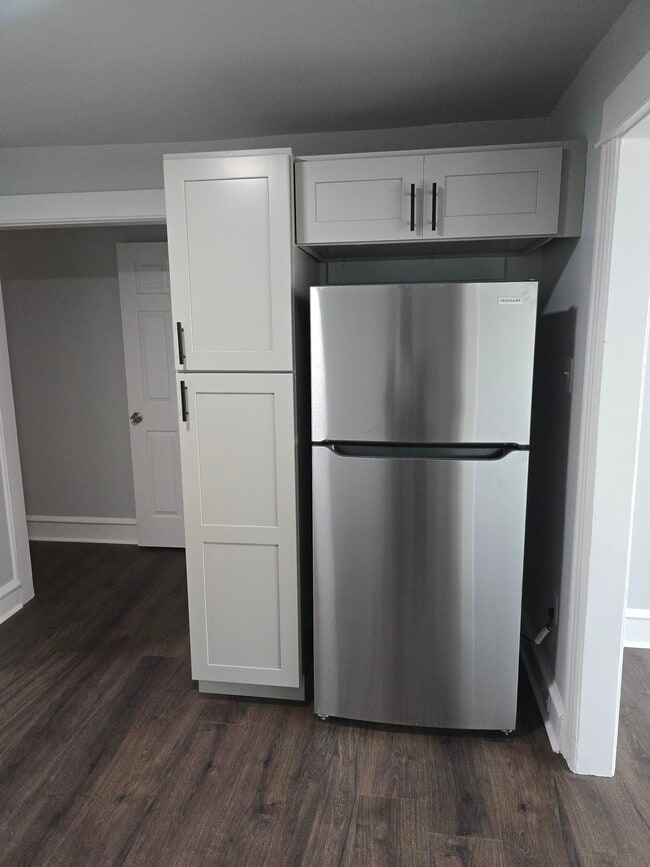 Photo - 1930 Magellan Ave Unit B