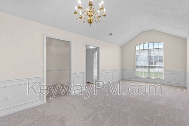 Photo - 224 Taylor Cir