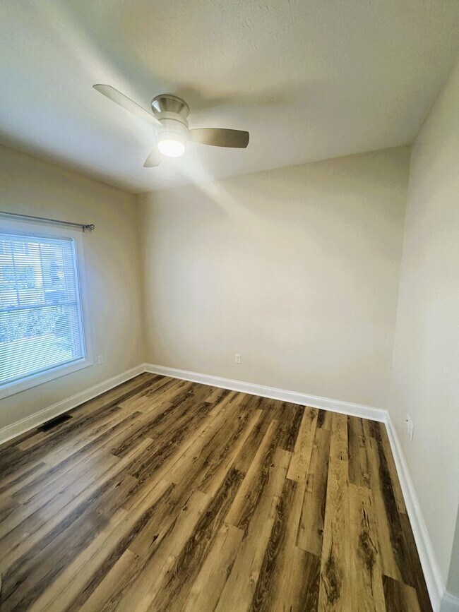 2656 Greenport Dr