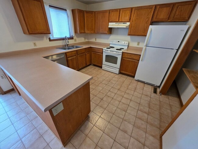 Photo - 4925 Coventry Ct Unidad 3