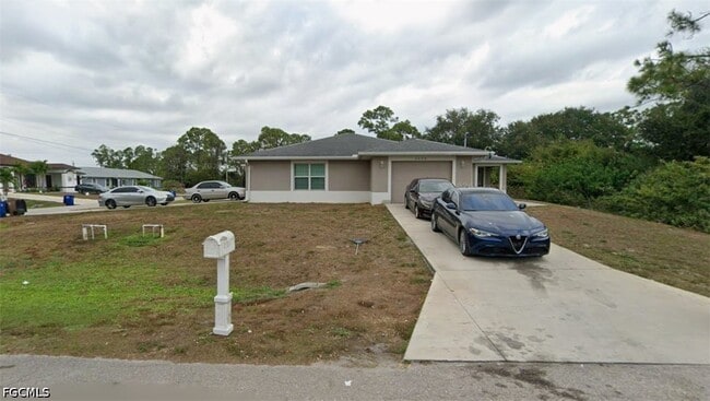Building Photo - 2430 Mansfield Ave S
