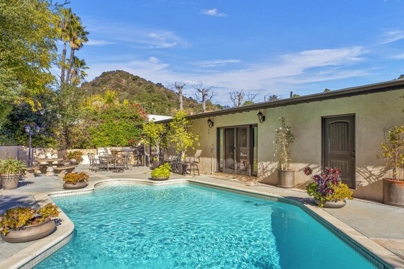 Pool area - 9401 Cherokee Ln