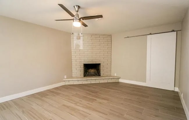 Photo - 8731 E Sandalwood Dr