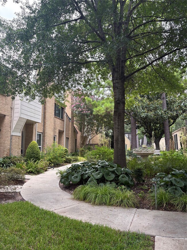 Photo - 12625 Memorial Dr Unidad 91