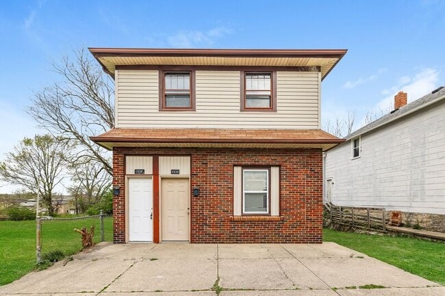 Building Photo - 1530 1/2 W High Street