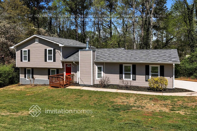 Photo - 3742 Saddle Ridge Dr SW