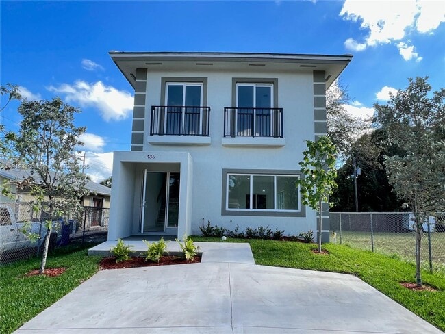 Building Photo - 436 NW 14th Way