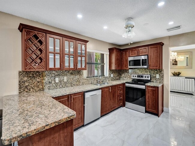 Photo - 9610 Dunhill Dr